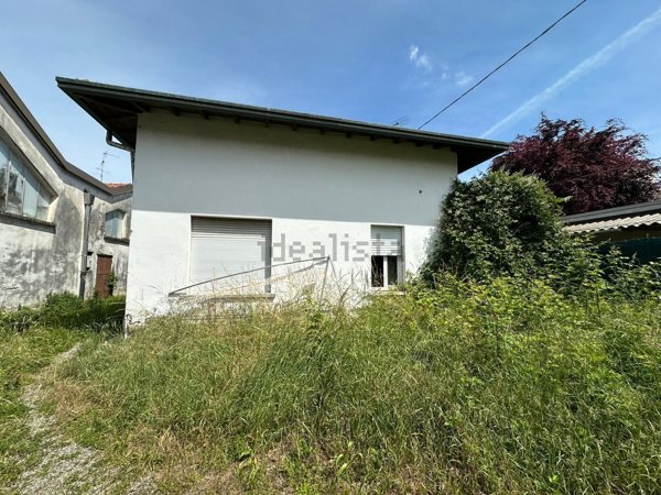 casa indipendente in vendita a Cassano Magnago