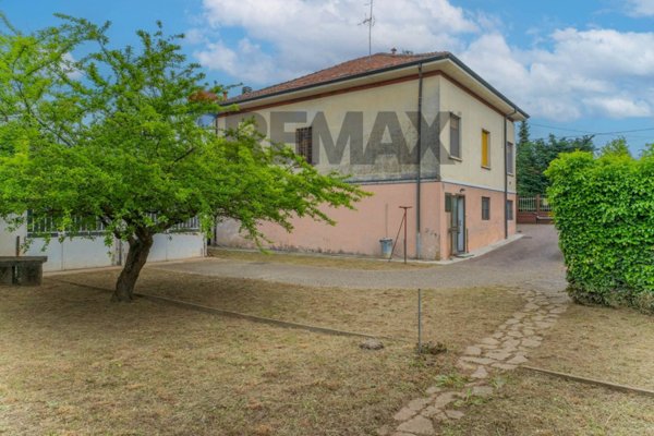 casa indipendente in vendita a Cassano Magnago