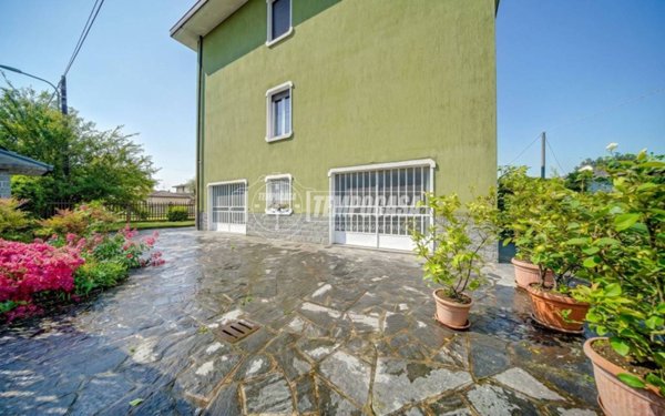 casa indipendente in vendita a Cassano Magnago