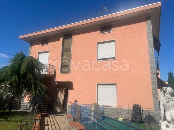 casa indipendente in vendita a Cassano Magnago