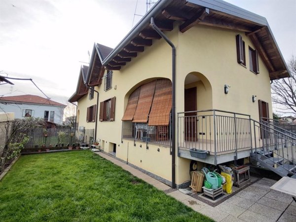 casa indipendente in vendita a Cassano Magnago
