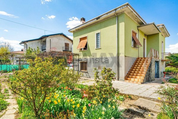 casa indipendente in vendita a Cassano Magnago