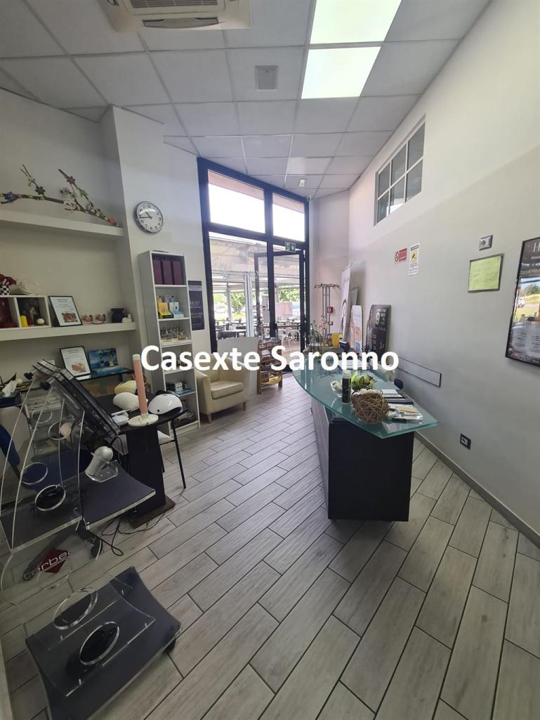 negozio in vendita a Cassano Magnago