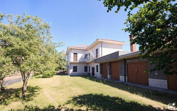 casa indipendente in vendita a Cassano Magnago