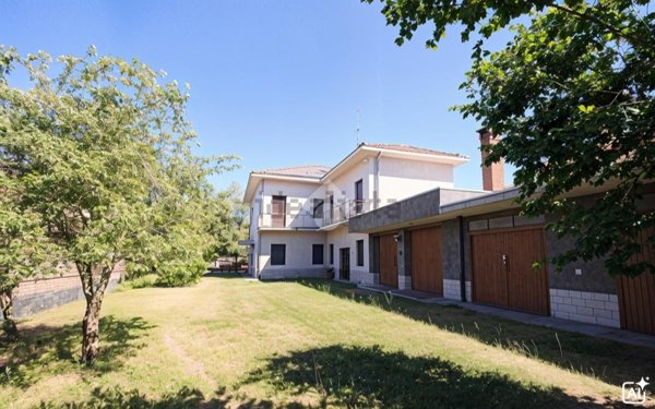 casa indipendente in vendita a Cassano Magnago