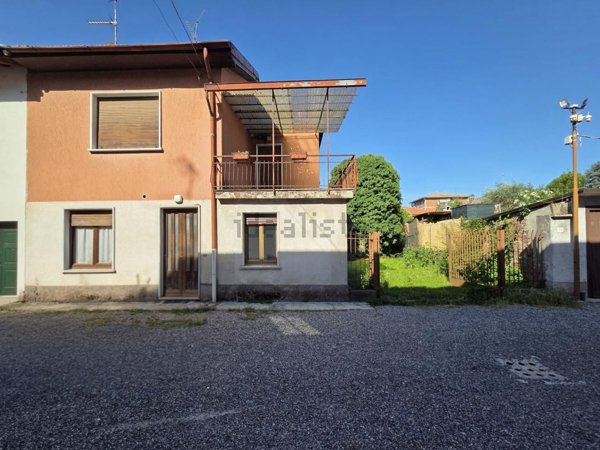 casa indipendente in vendita a Cassano Magnago