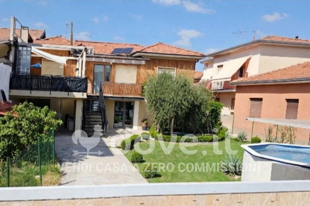 casa indipendente in vendita a Cassano Magnago
