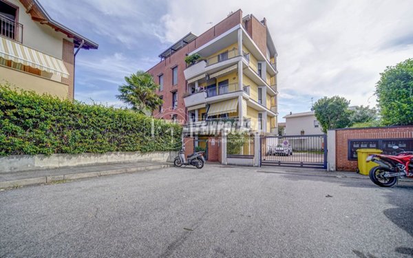 appartamento in vendita a Cassano Magnago