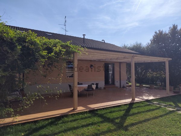 casa indipendente in vendita a Cassano Magnago
