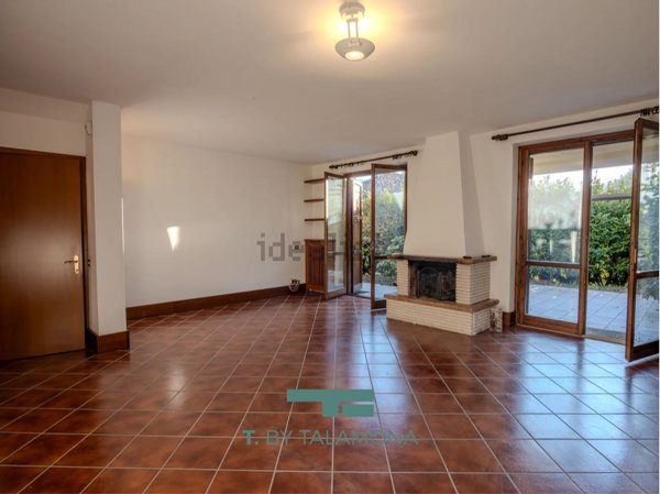 casa indipendente in vendita a Cassano Valcuvia