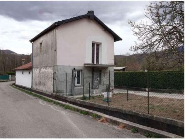 casa indipendente in vendita a Cassano Valcuvia in zona Noga