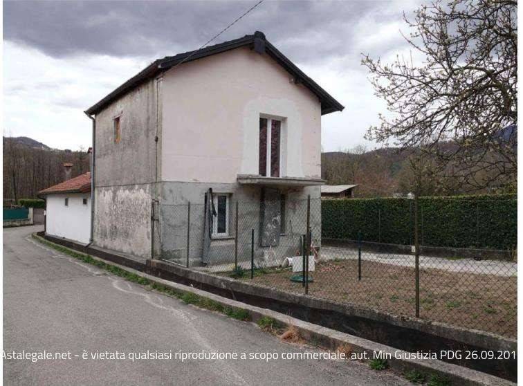 casa indipendente in vendita a Cassano Valcuvia in zona Noga