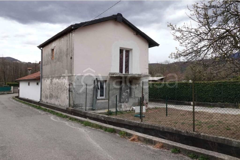 appartamento in vendita a Cassano Valcuvia