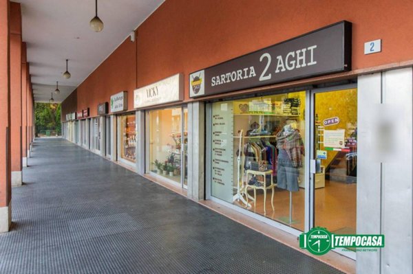 negozio in vendita a Castellanza