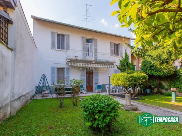 casa indipendente in vendita a Castellanza