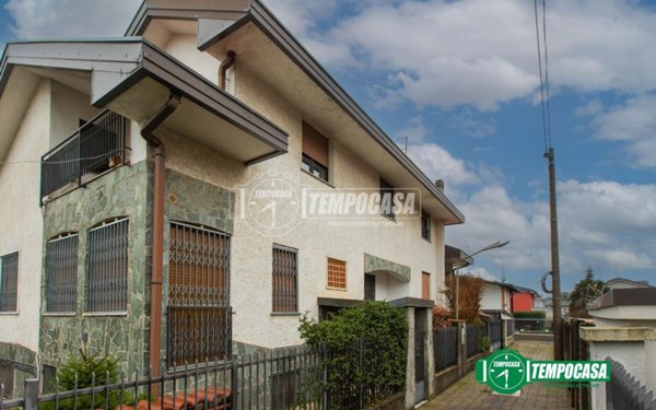 casa indipendente in vendita a Castellanza