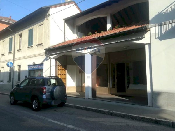 locale commerciale in vendita a Castellanza