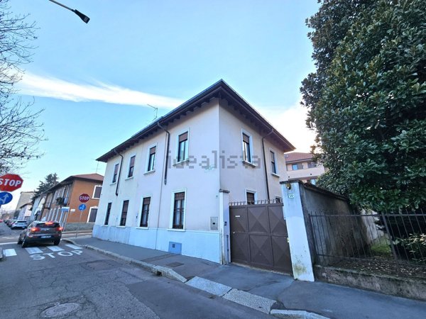 casa indipendente in vendita a Castellanza