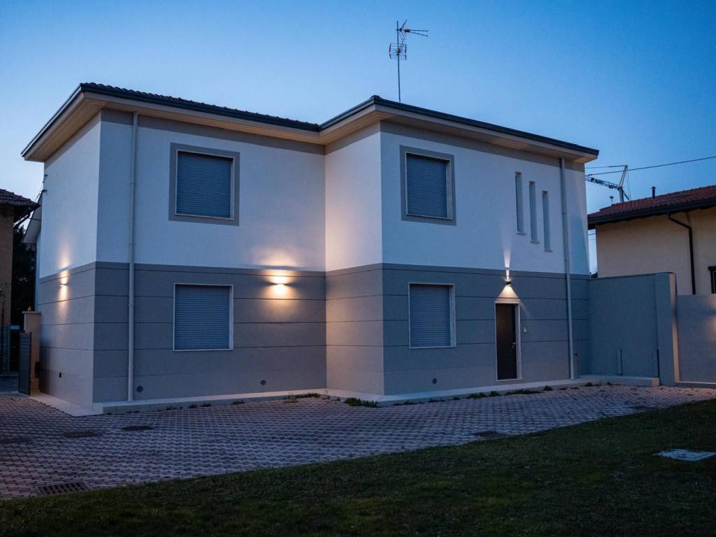 casa indipendente in vendita a Castellanza