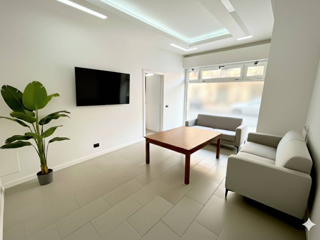 negozio in vendita a Castellanza