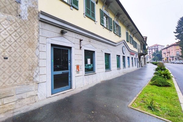 negozio in vendita a Castellanza