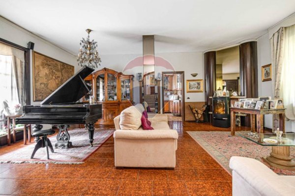 casa indipendente in vendita a Castellanza