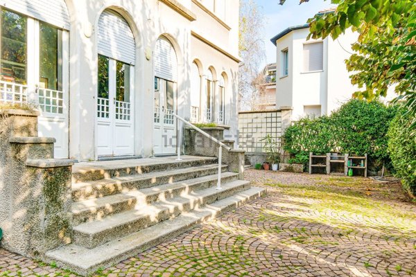 casa indipendente in vendita a Castellanza