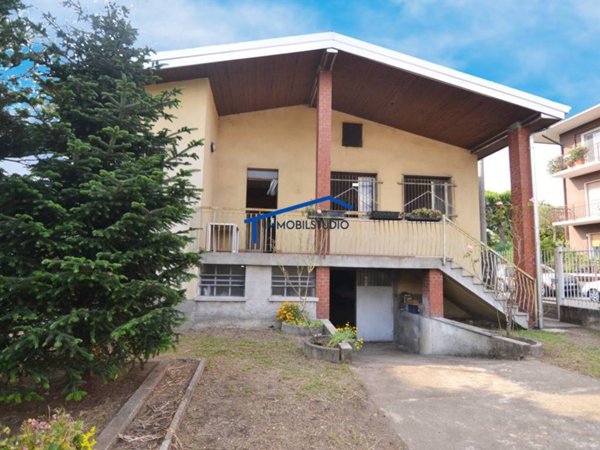casa indipendente in vendita a Castellanza