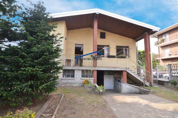 casa indipendente in vendita a Castellanza