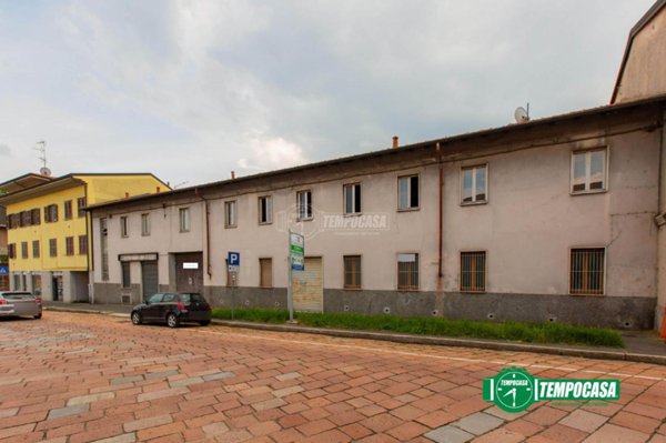 intera palazzina in vendita a Castellanza