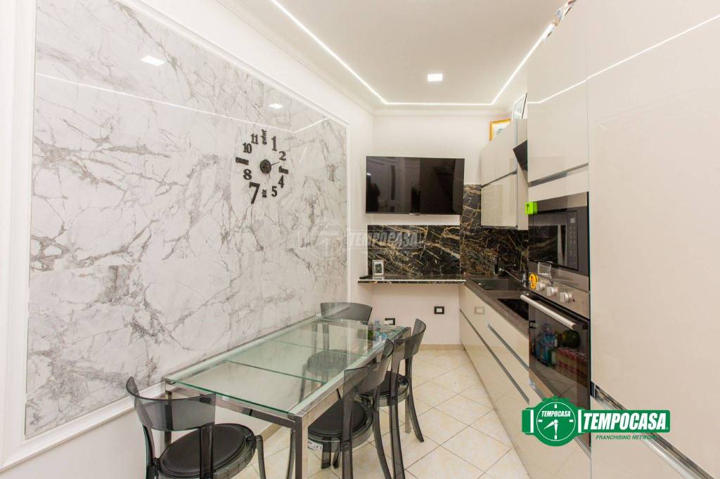 appartamento in vendita a Castellanza in zona Buon Gesù