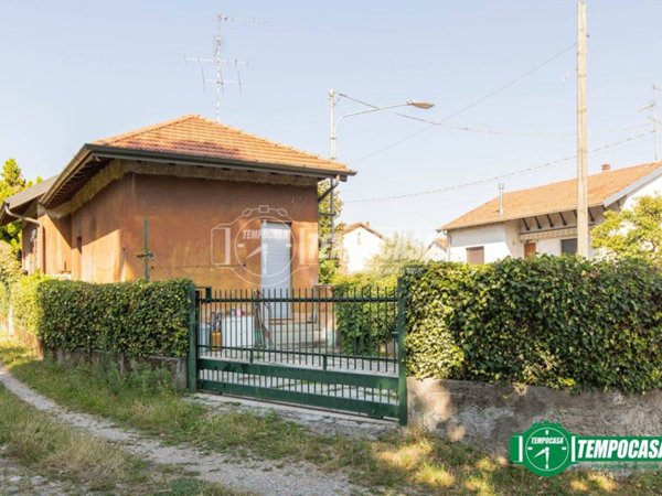 casa indipendente in vendita a Castellanza