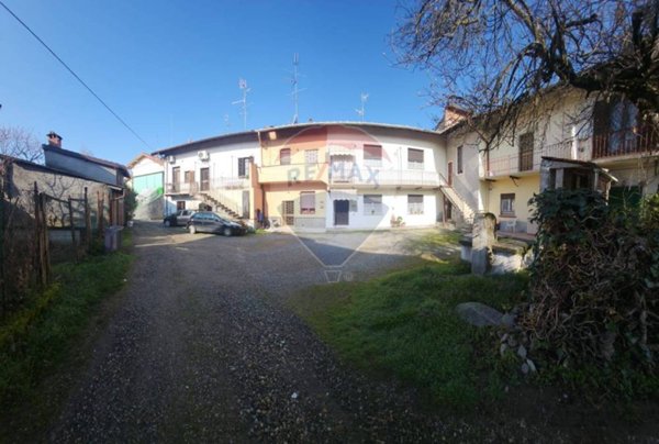 casa indipendente in vendita a Castellanza