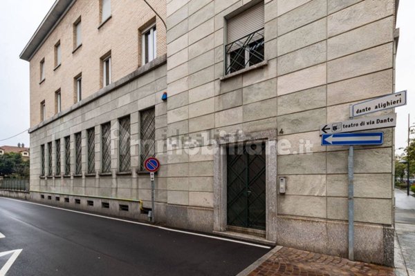 negozio in vendita a Castellanza