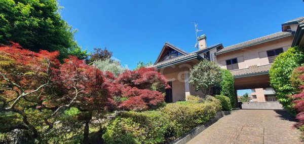 casa indipendente in vendita a Castellanza