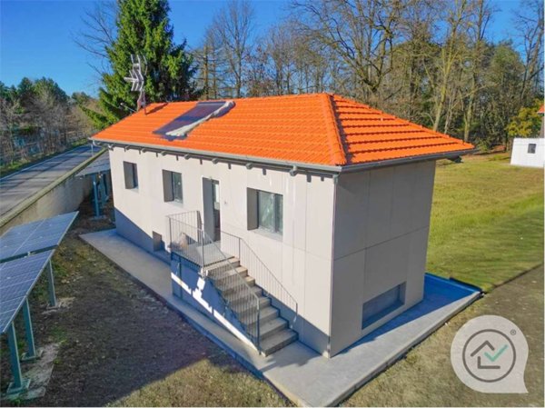 casa indipendente in vendita a Castellanza