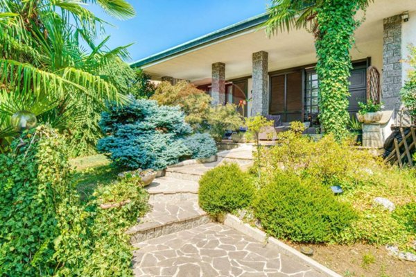 casa indipendente in vendita a Castellanza