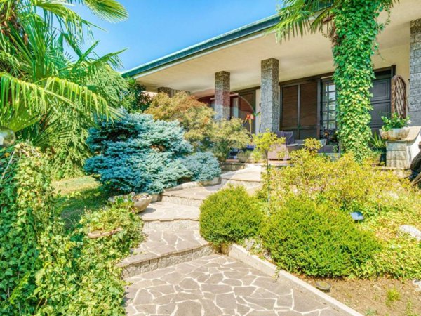 casa indipendente in vendita a Castellanza