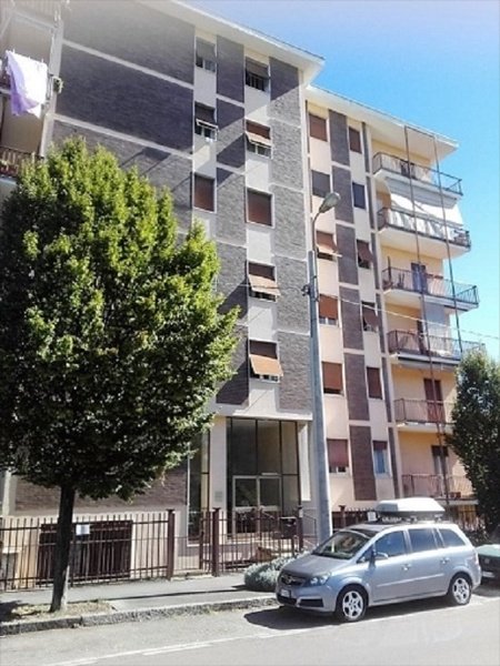 appartamento in vendita a Castellanza in zona Castegnate