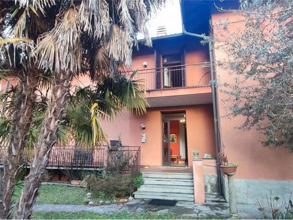 casa indipendente in vendita a Castellanza