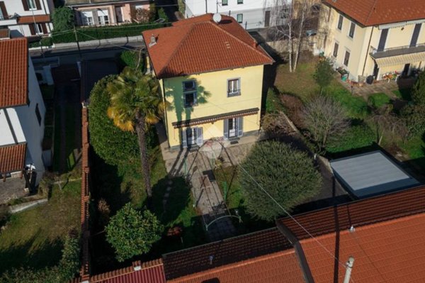casa indipendente in vendita a Castellanza