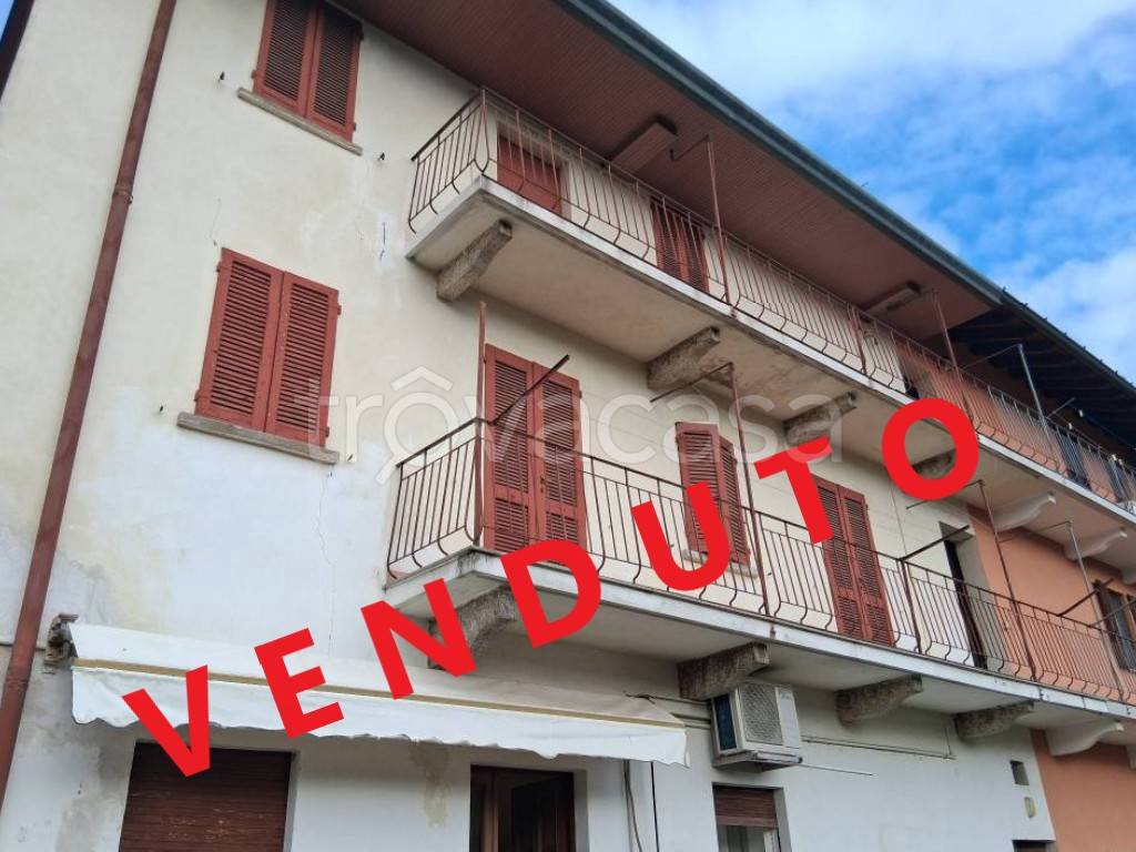 casa indipendente in vendita a Castellanza