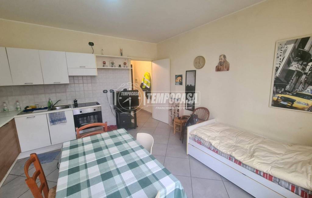 appartamento in vendita a Castellanza in zona Castegnate