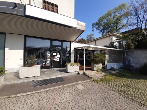 negozio in vendita a Castellanza