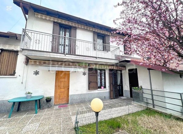 casa indipendente in vendita a Castellanza