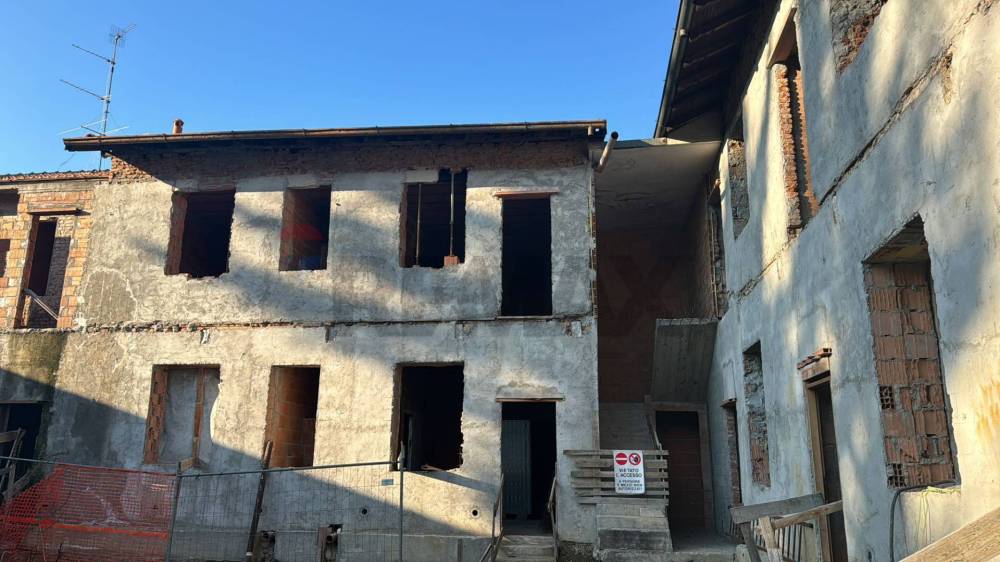 casa indipendente in vendita a Castellanza