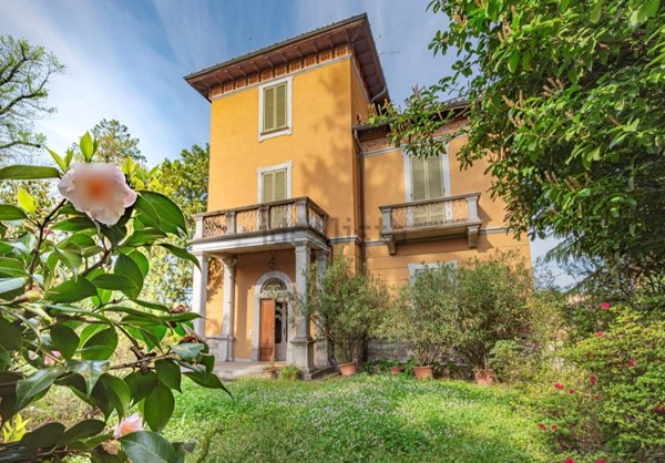 casa indipendente in vendita a Castellanza