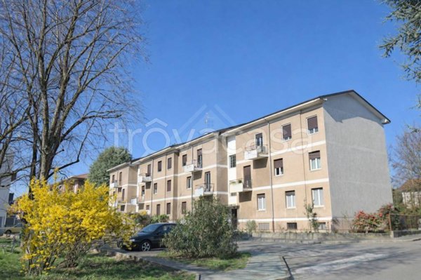 appartamento in vendita a Castellanza in zona Castegnate