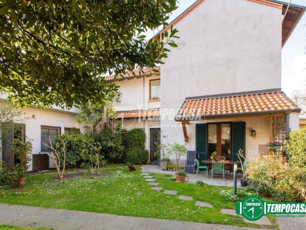 casa indipendente in vendita a Castellanza
