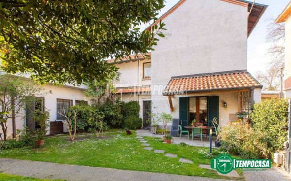 casa indipendente in vendita a Castellanza